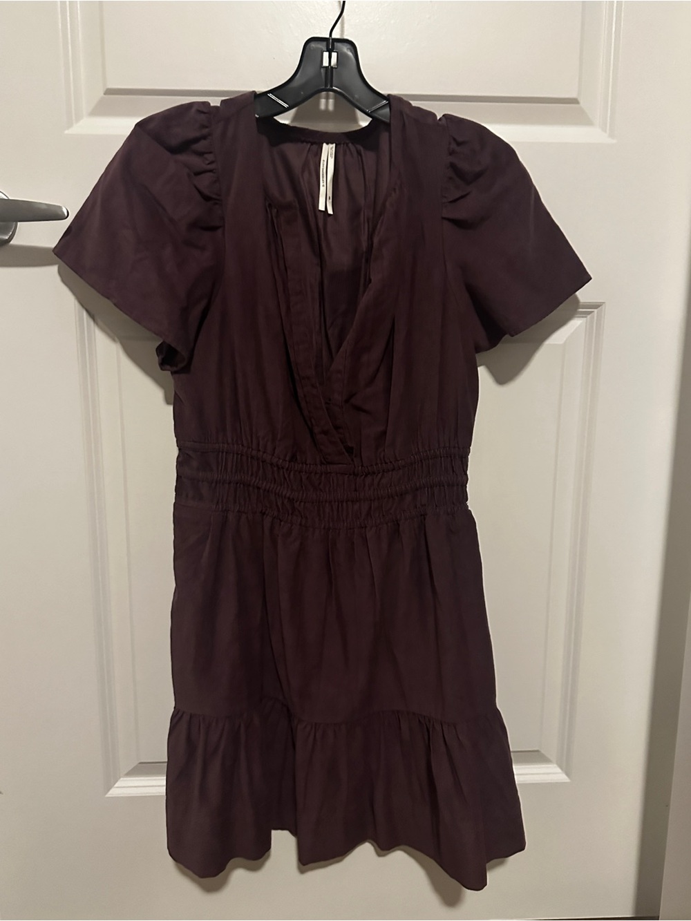 Women's Short Sleeve V-Neck Tiered Dress in Deep Plum